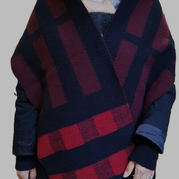 Burberry Large Wool Cashmere Knit Scarf Red Black Striped Pattern - Picture 8 of 8